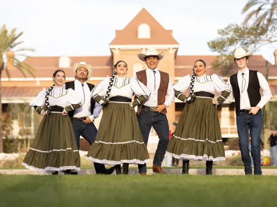 Group photo of Grupo Folklórico Miztontli, 