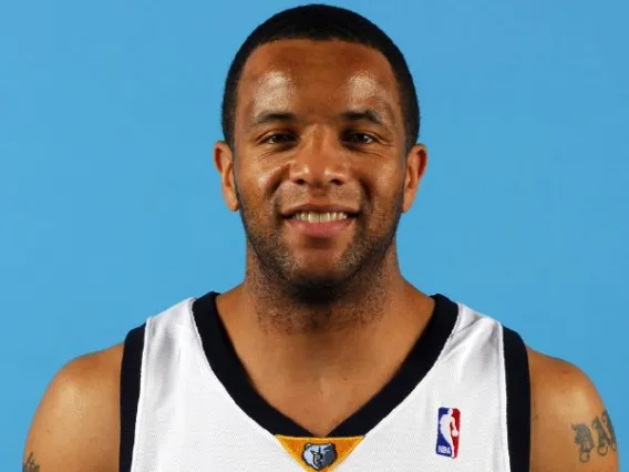 Damon Stoudamire.jpeg