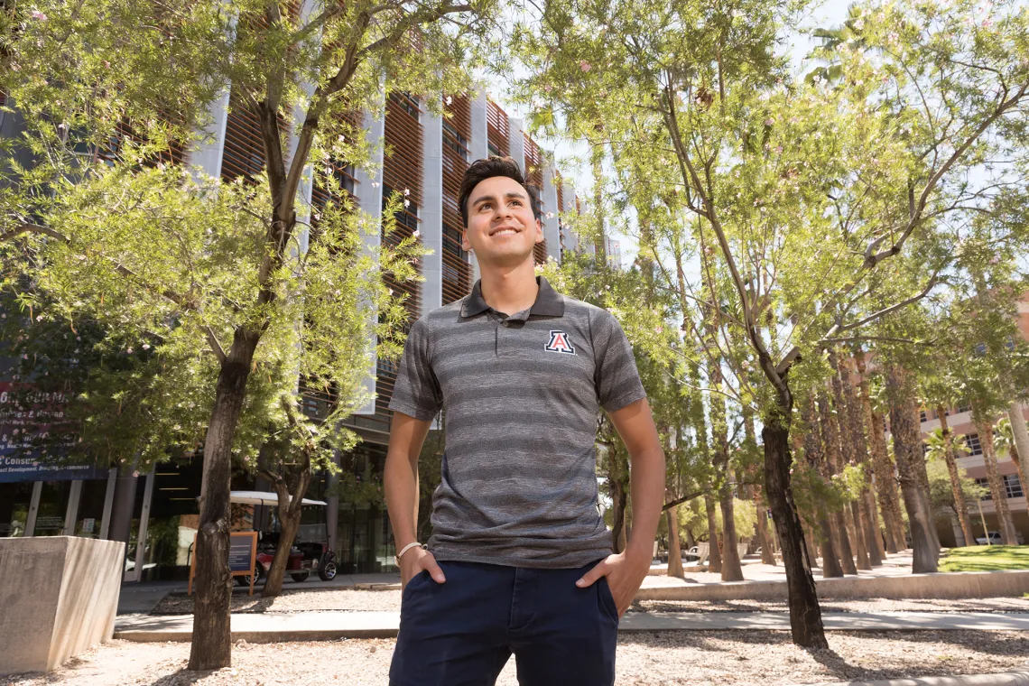 A photograph of Gamaliel Jimenez, a Charles Shwab Scholar and a senior in the Personal and Family Financial Planning Program at the John and Doris Norton School of Family and Consumer Sciences.