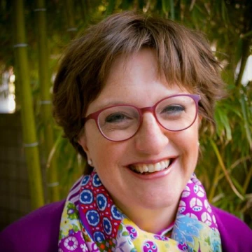 An image of University of Arizona Poetry Center Library Director Sarah Kortemeier.