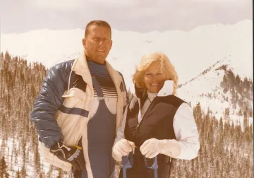 A photograph of Nancy and Craig Berge in the snowy mountains